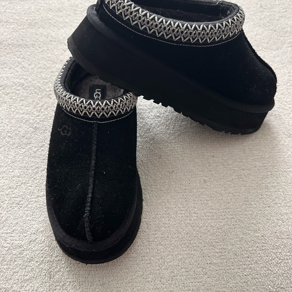 UGG Taz II - Black Suede Slip-Ons with Patterned Trim